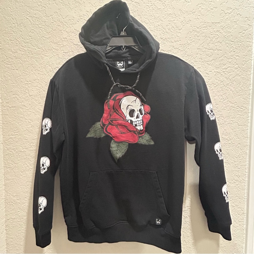 WXYZ Skull  Pullover Hoodie Sweatshirt Youth Sz Large  Black